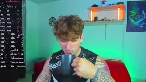Snapshot of ares_blue chatting on June 15, 2026, 11:12 am ares blue online show from June 15, 2026, 11:12 am