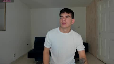 Snapshot of ares_johnsonn chatting on September 19, 2025, 11:22 am Ares online show from September 19, 2025, 11:22 am