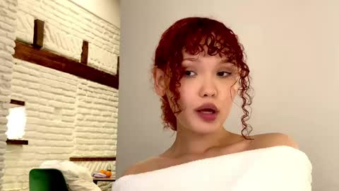 Snapshot of aresha_viree chatting on May 24, 2026, 12:04 am Aresha online show from May 24, 2026, 12:04 am