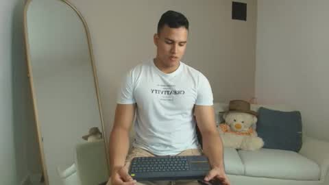 ares levi online show from February 5, 2026, 6:34 pm