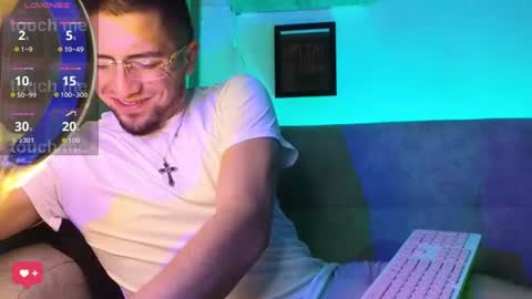 Snapshot of aresmassimox chatting on July 3, 2026, 10:54 am Mateo online show from July 3, 2026, 10:54 am