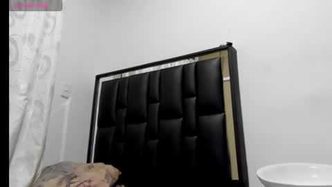 AREXXBLAKK online show from November 19, 2025, 2:44 am