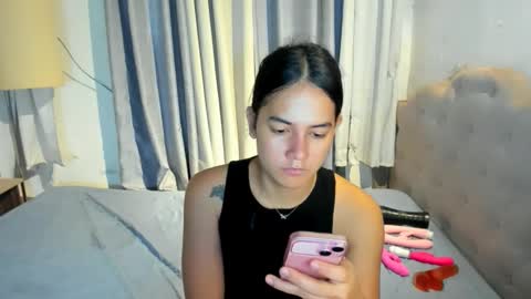 AriCandyAnna online show from February 25, 2026, 4:33 am