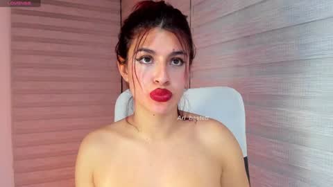 Snapshot of ari_bastett chatting on December 23, 2024, 6:22 am Ariana online show from December 23, 2024, 6:22 am