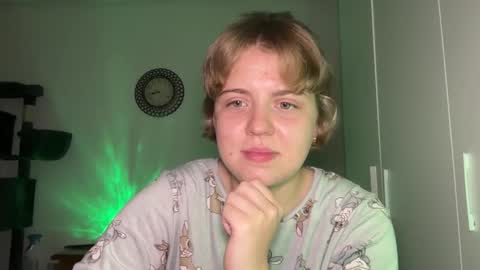 ari_crystal online show from March 11, 2026, 6:25 pm