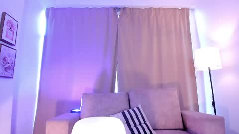 Ari online show from April 27, 2026, 2:04 pm