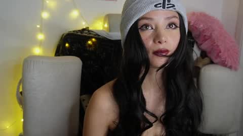 Snapshot of ari_kat666 chatting on May 14, 2026, 8:48 pm ari online show from May 14, 2026, 8:48 pm