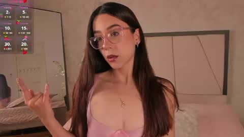 Snapshot of ari_wilde chatting on July 26, 2026, 12:34 pm Ari Wilde online show from July 26, 2026, 12:34 pm