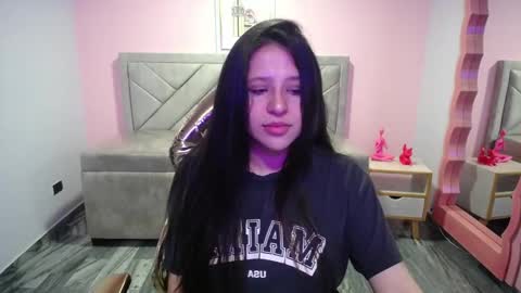 Snapshot of aria_ch1 chatting on November 28, 2025, 10:12 pm Aria online show from November 28, 2025, 10:12 pm