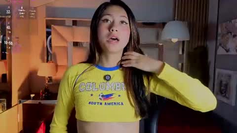 Snapshot of aria_joness_ chatting on June 23, 2026, 8:40 pm Aria Jones online show from June 23, 2026, 8:40 pm