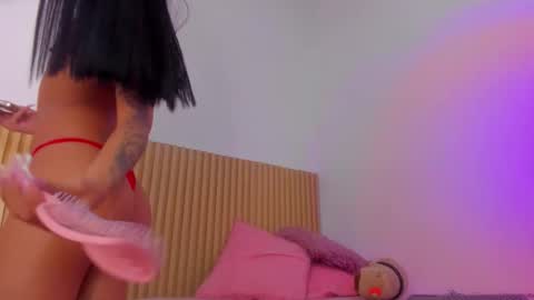 Aria Millers  online show from March 5, 2026, 11:28 am