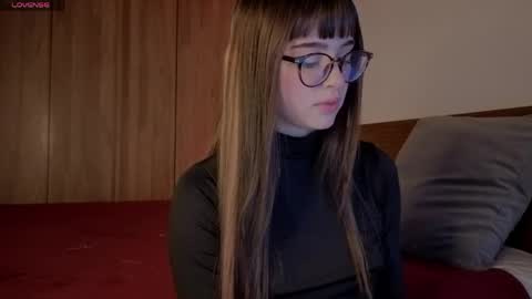 Snapshot of aria_mora chatting on June 3, 2026, 10:26 pm Roxxy online show from June 3, 2026, 10:26 pm