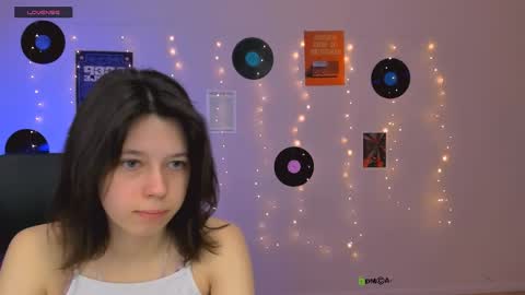 aria_wild_ online show from May 1, 2026, 8:52 am