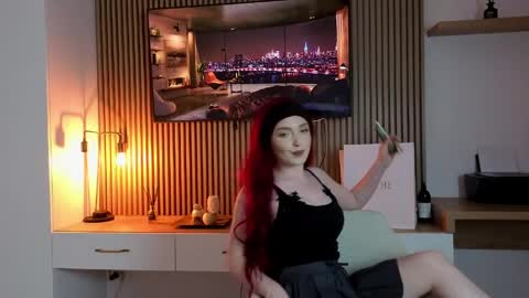 Snapshot of ariaarouge chatting on June 1, 2026, 8:10 pm Ariaa online show from June 1, 2026, 8:10 pm