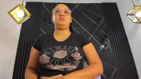 Snapshot of ariabelle1 chatting on June 6, 2026, 11:15 am AriaBelle1 online show from June 6, 2026, 11:15 am