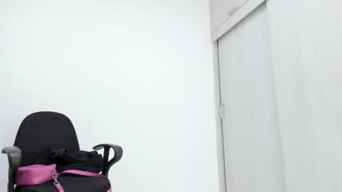 ariacoral online show from February 11, 2026, 3:39 pm