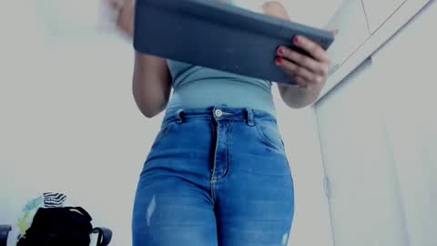 ariacoral online show from March 2, 2026, 1:29 pm