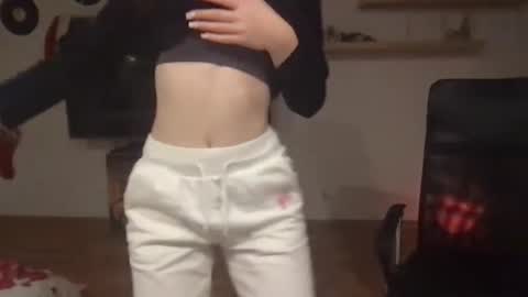 Snapshot of ariacreazy chatting on December 28, 2024, 12:15 am AriaCreazy online show from December 28, 2024, 12:15 am