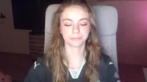 AriaCreazy online show from February 9, 2026, 9:30 pm