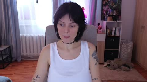 Adriana online show from February 5, 2025, 12:27 pm