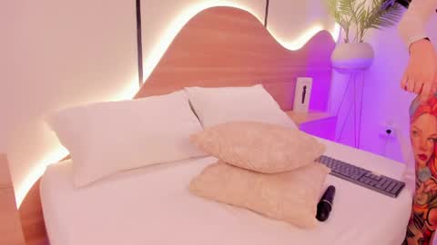 Snapshot of ariadna_boneville chatting on May 29, 2026, 2:31 am A R I A D N A online show from May 29, 2026, 2:31 am