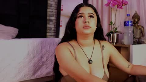 Snapshot of ariadna_milano chatting on July 24, 2026, 1:42 pm - -. .- Ariadna -. .- - online show from July 24, 2026, 1:42 pm