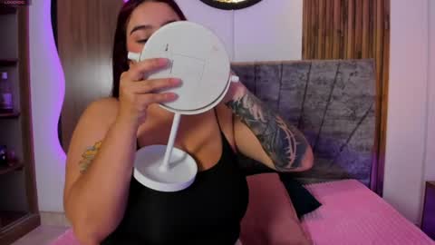 Snapshot of ariadna_sc chatting on June 10, 2026, 1:32 pm Ariadna SC INSTAGRAM - Ariadna sc1 online show from June 10, 2026, 1:32 pm