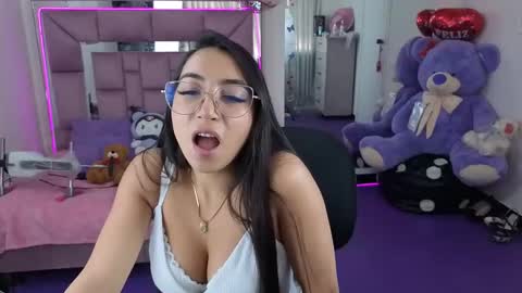 ariadnacappelletty online show from October 13, 2025, 5:24 pm