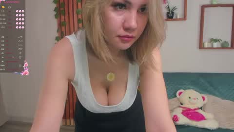 ariaeven online show from June 7, 2026, 3:10 am