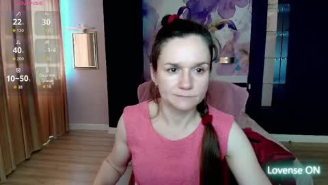 AriaGray online show from April 29, 2026, 11:47 am