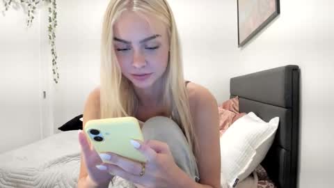 Ariah online show from May 8, 2026, 11:21 pm