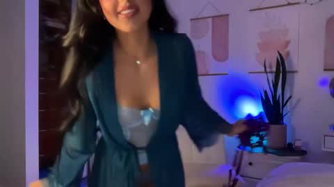 Snapshot of ariajackson chatting on October 27, 2025, 2:04 am Aria online show from October 27, 2025, 2:04 am