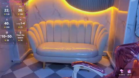 ariana18_b online show from July 7, 2026, 12:53 pm