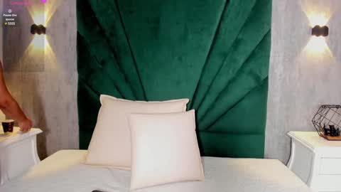 Snapshot of ariana_ceballos chatting on January 20, 2025, 11:35 am ARIANA online show from January 20, 2025, 11:35 am