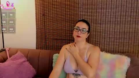 Ariana Cruz online show from June 21, 2026, 12:30 pm