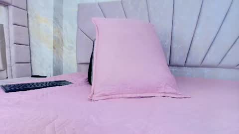 Snapshot of ariana_florez chatting on July 4, 2026, 7:20 pm Sofia online show from July 4, 2026, 7:20 pm