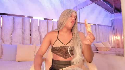 Snapshot of ariana_grande233 chatting on May 6, 2026, 11:48 am ariana_grande233 online show from May 6, 2026, 11:48 am