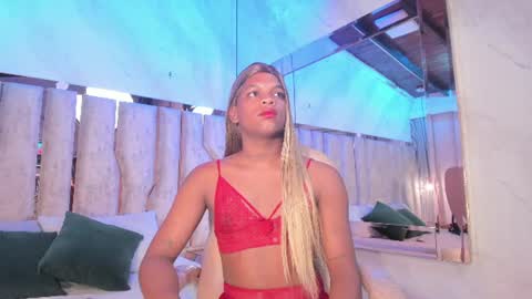 Snapshot of ariana_grande233 chatting on July 29, 2026, 11:30 am ariana_grande233 online show from July 29, 2026, 11:30 am