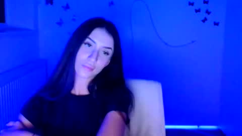 Snapshot of ariana_muur chatting on November 10, 2025, 12:26 pm Ariana online show from November 10, 2025, 12:26 pm