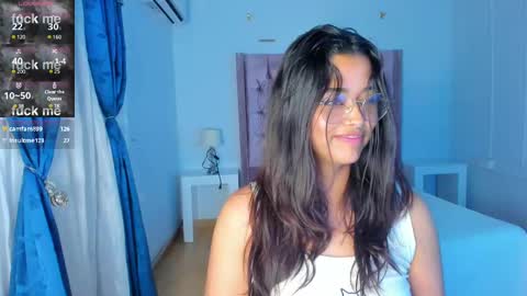 Snapshot of ariana_pierce chatting on December 9, 2024, 10:30 pm Ariana online show from December 9, 2024, 10:30 pm