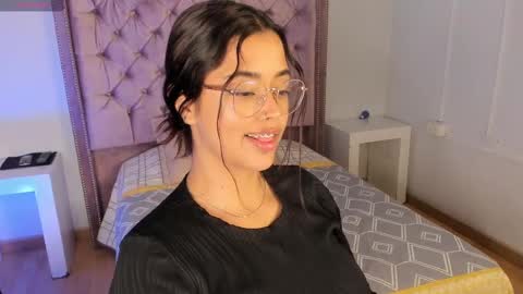 Snapshot of ariana_pierce chatting on February 28, 2025, 5:04 am Ariana online show from February 28, 2025, 5:04 am