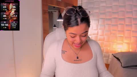 Snapshot of ariana_pierce chatting on December 2, 2025, 1:39 pm Ariana online show from December 2, 2025, 1:39 pm