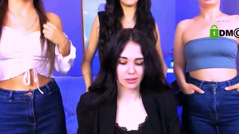 Snapshot of ariana_ross7 chatting on November 8, 2025, 9:24 pm ariana_ross7 online show from November 8, 2025, 9:24 pm