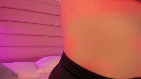 Ari online show from November 29, 2025, 3:31 am