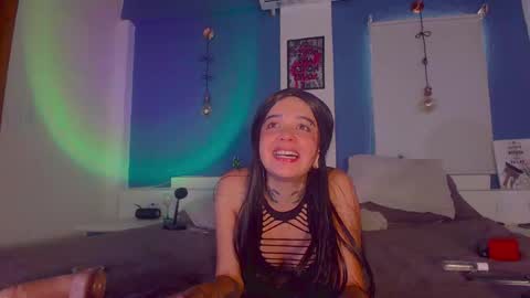 ariana_whitee online show from September 20, 2025, 5:03 pm