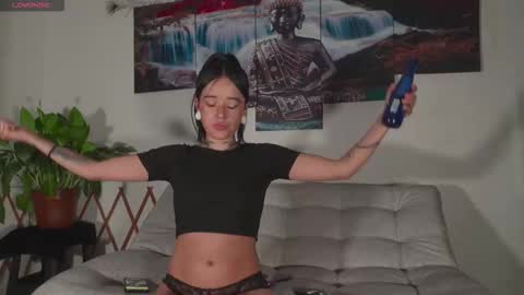 Snapshot of ariana_whitee chatting on February 5, 2026, 7:24 am ariana_whitee online show from February 5, 2026, 7:24 am