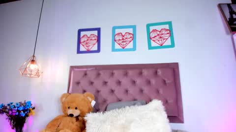 Susan online show from March 11, 2025, 7:03 pm