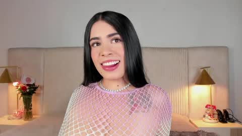 Snapshot of ariana_zc_ chatting on May 12, 2026, 8:06 pm Susan online show from May 12, 2026, 8:06 pm