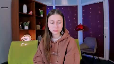 arianaa_cat online show from February 11, 2026, 5:56 am