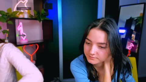 arianaa_cat online show from March 27, 2026, 8:08 pm